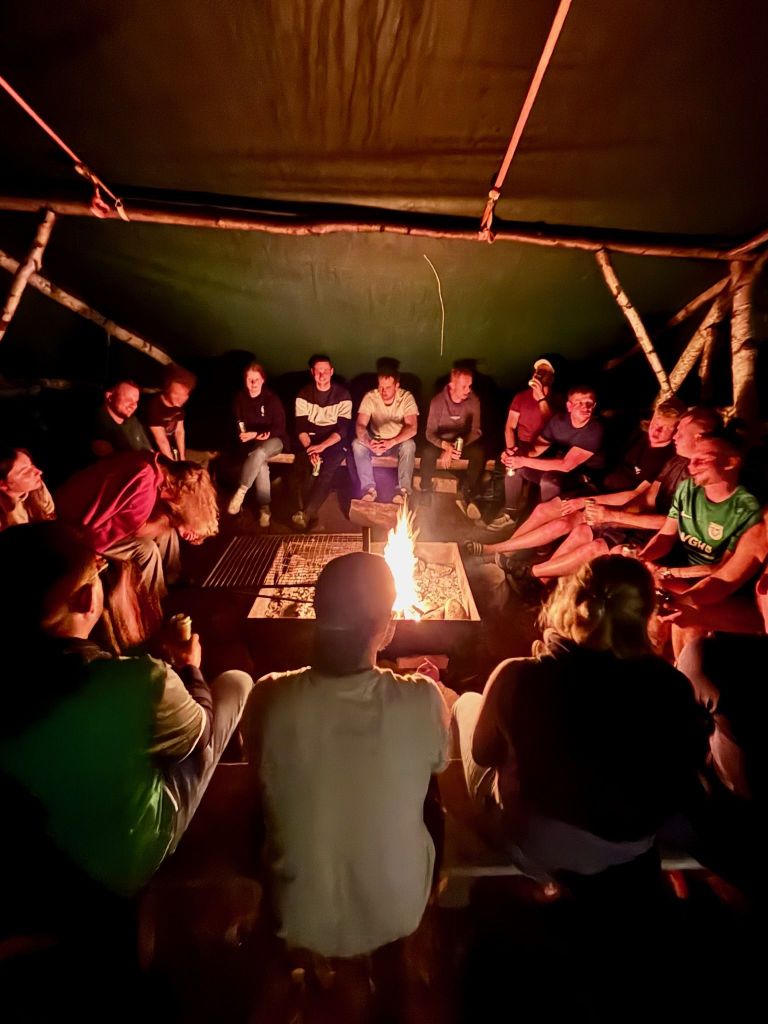 Kanuking gruppentour gruppe lagerfeuer